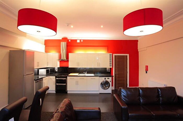 6 Bedroom Flat To Rent In Whiteladies Road, Bristol, BS8