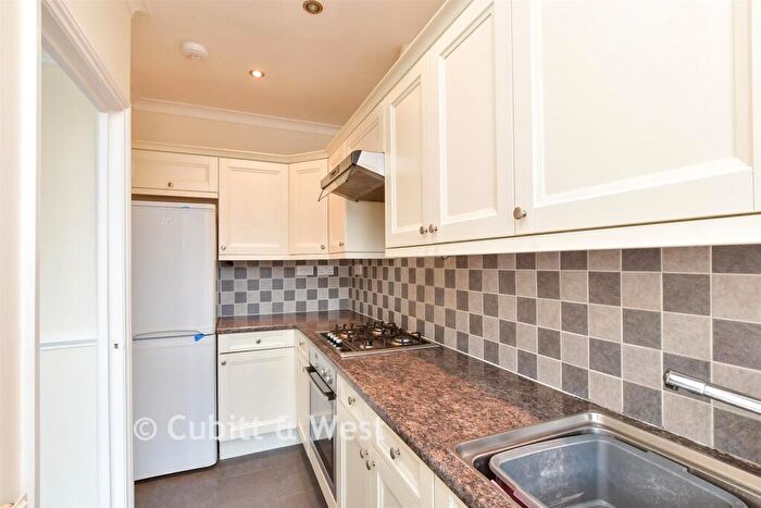 1 Bedroom Flat For Sale In Grantham Road, Brighton, East Sussex, BN1