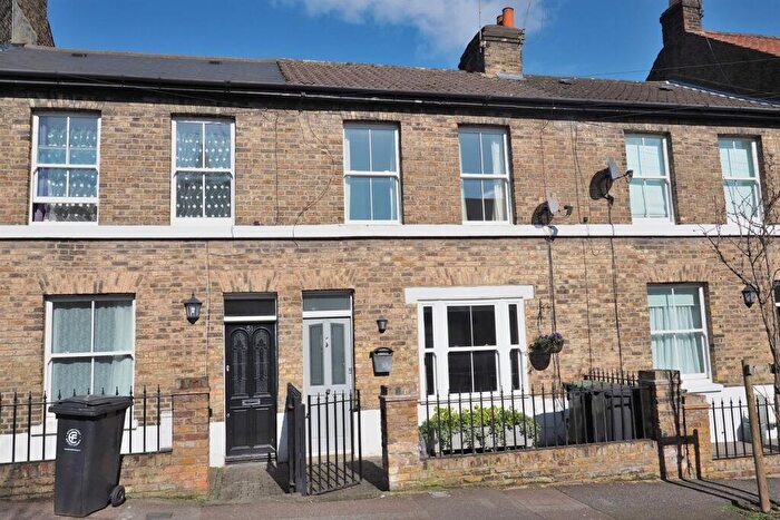 2 Bedroom Terraced House To Rent In Princes Road, Buckhurst Hill, IG9
