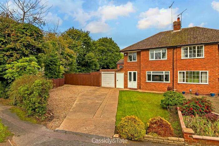 3 Bedroom Semi-Detached House To Rent In Ellenbrook Crescent, Ellenbrook, Ellenbrook, AL10