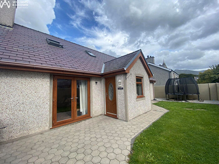 4 Bedroom Detached Bungalow For Sale In Penybryn Road, Bethesda, Gwynedd, LL57