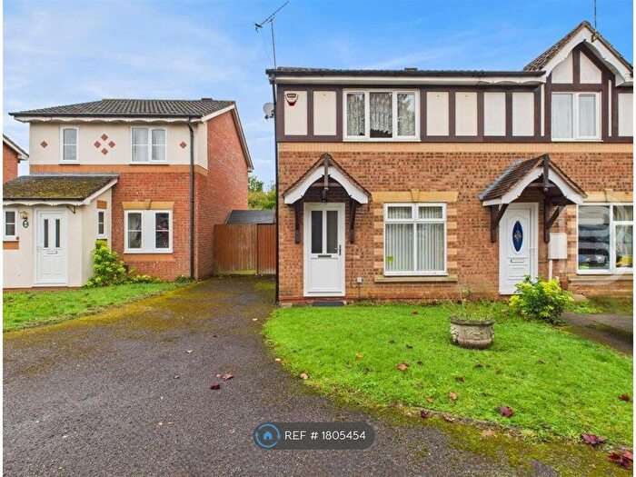 2 Bedroom End Terrace House To Rent In Morton Gardens, Rugby, CV21