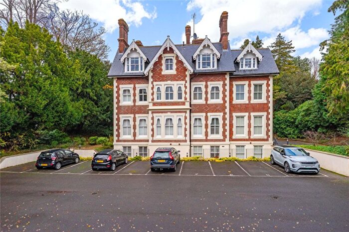 1 Bedroom Flat For Sale In Calverley Park Gardens, Tunbridge Wells, Kent, TN1