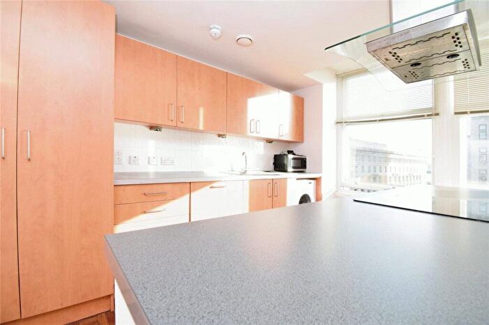2 Bedroom Apartment To Rent In Water Street, City Centre, Liverpool, L3
