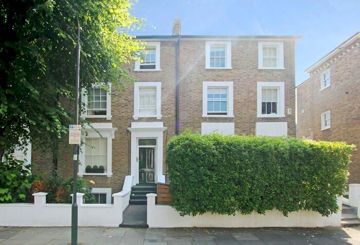 1 Bedroom Flat To Rent In Godolphin Road, London, W12