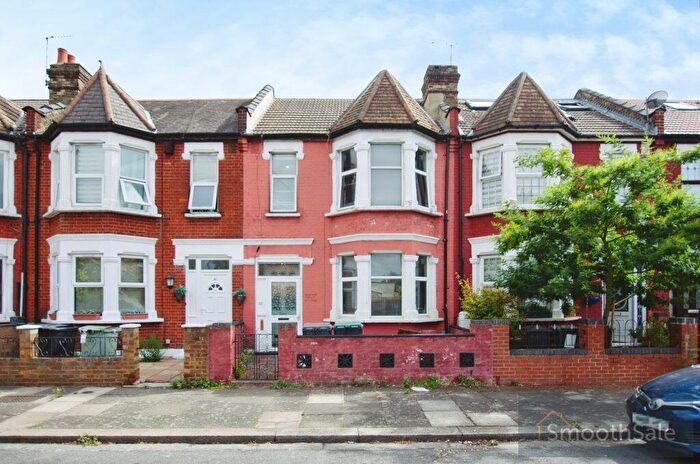 3 Bedroom Terraced House For Sale In Sandford Avenue, London, N22