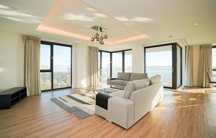 2 Bedroom Flat For Sale In Apartment Hallam Towers, Ranmoor, S10