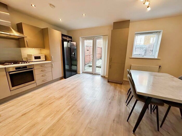 4 Bedroom House To Rent In Mawson Road, Manchester, Greater Manchester, M13