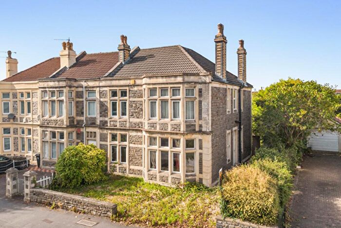 4 Bedroom End Of Terrace House For Sale In Fishponds Road, Eastville, Bristol, BS5