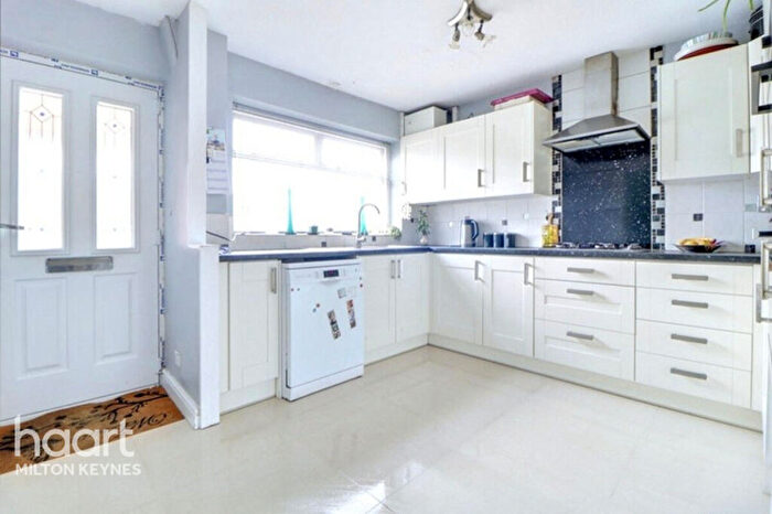 4 Bedroom Terraced House For Sale In Addison Road, Milton Keynes, MK18