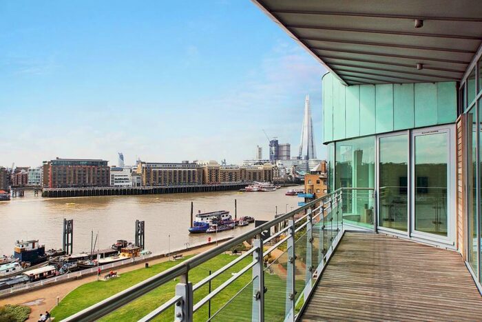 2 Bedroom Flat To Rent In Halcyon Wharf, London, E1W