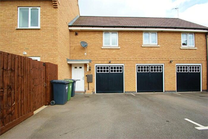 2 Bedroom Apartment To Rent In Tower Furlong, Coton Park, Rugby, CV23
