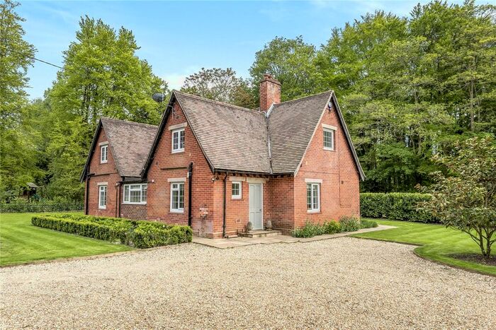 4 Bedroom Detached House To Rent In Red Rice, Andover, Hampshire, SP11