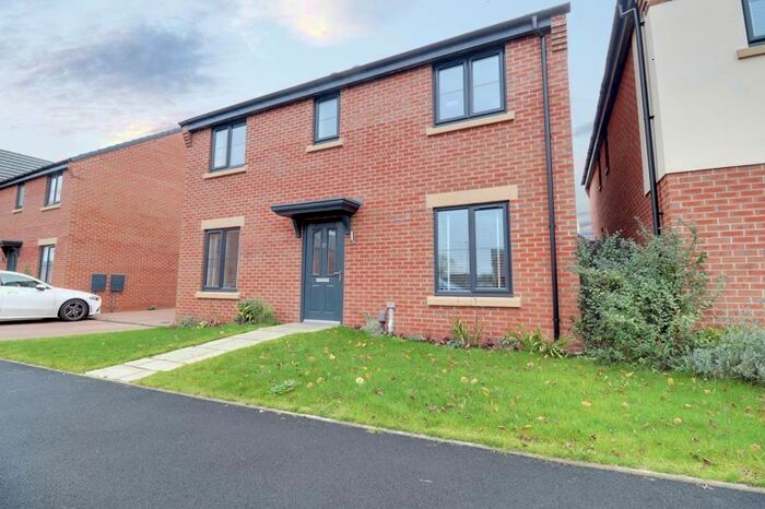 4 Bedroom Detached House To Rent In Oriel View, Stafford, ST16