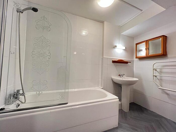 2 Bedroom Apartment To Rent In Sackville Place, Bombay Street, City Centre, M1