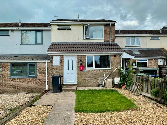 3 Bedroom Property To Rent In Sweetmans Road, Shaftesbury, SP7