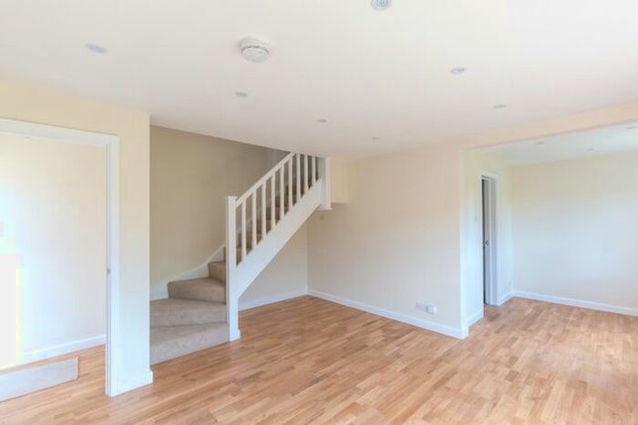 2 Bedroom Flat To Rent In Martlesham, Welwyn Garden City, AL7