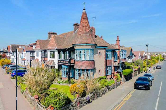 3 Bedroom Semi-Detached House For Sale In Marine Parade, Leigh-On-Sea, SS9