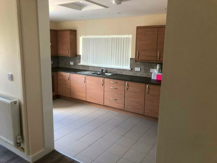 3 Bedroom House To Rent In Heol Morlais, Kidwelly, Carmarthenshire, SA17