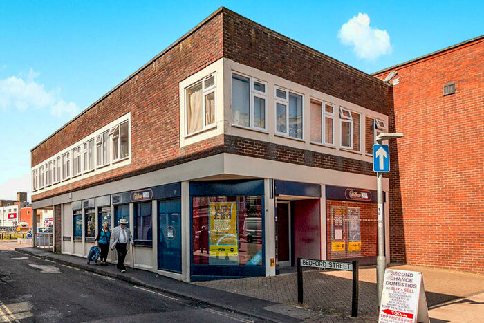 2 Bedroom Flat To Rent In High Street, Bognor Regis, West Sussex, PO21