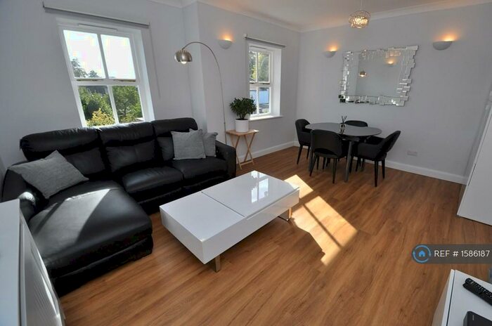 1 Bedroom Flat To Rent In Southgate Road, London, N1