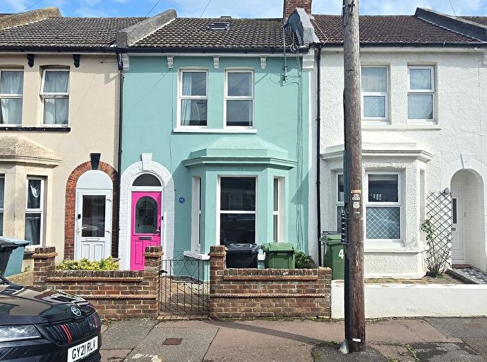 2 Bedroom Terraced House For Sale In Chandler Road, Bexhill-On-Sea, TN39