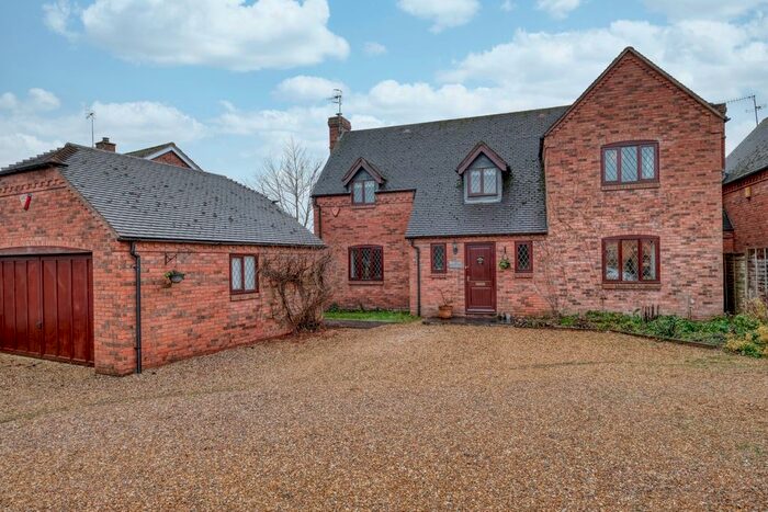 4 Bedroom Detached House For Sale In Pepper Street, Inkberrow, Worcester, WR7