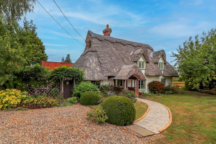 4 Bedroom Cottage For Sale In Brettenham Road, Hitcham, Ipswich, IP7