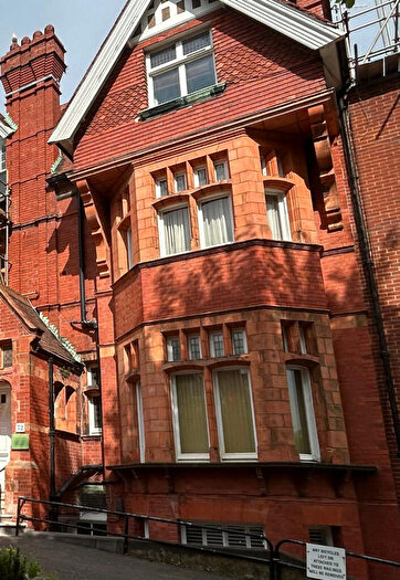 1 Bedroom Apartment To Rent In The Drive, Hove, East Sussex, BN3