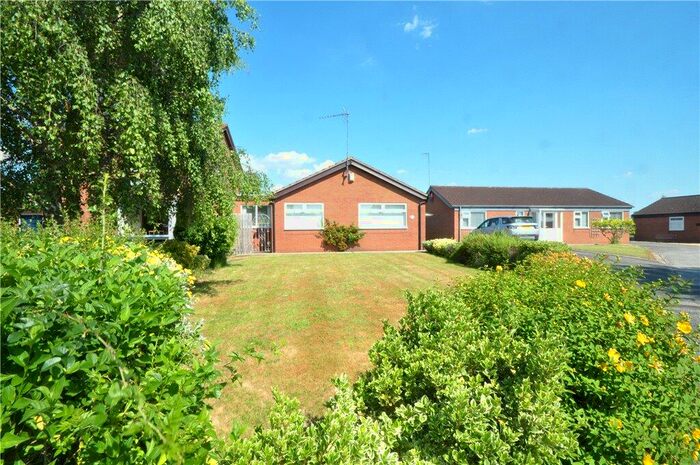 3 Bedroom Bungalow For Sale In Barony Way, Chester, Cheshire, CH4