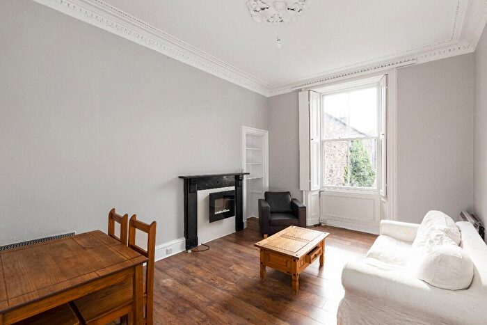 1 Bedroom Flat To Rent In West Bow, Grassmarket, Edinburgh, EH1