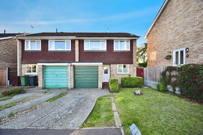 3 Bedroom Semi-Detached House For Sale In Cudham Close, Maidstone, Kent, ME14