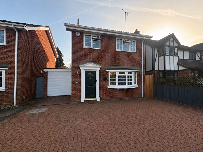 3 Bedroom Detached House For Sale In King Street, Leighton Buzzard, LU7
