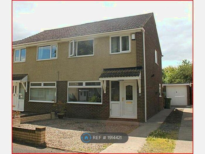 3 Bedroom Semi-Detached House To Rent In Angrove Close, Yarm, TS15