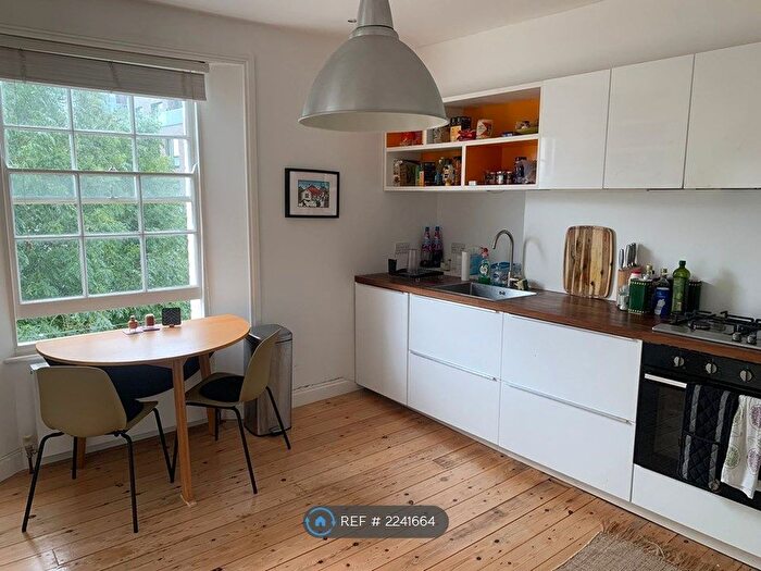 2 Bedroom Flat To Rent In Wilmot Place, London, NW1