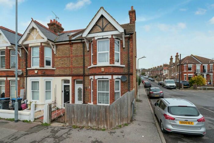 3 Bedroom Semi-Detached House To Rent In St. Lukes Avenue, Ramsgate, CT11