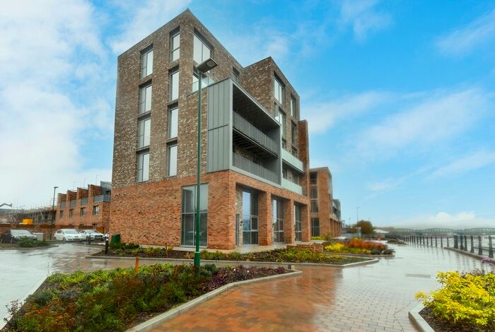 2 Bedroom Flat To Rent In Trent Bridge View, Nottingham, NG2