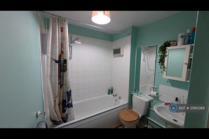 1 Bedroom Flat To Rent In Clarendon Road, Leeds, LS2