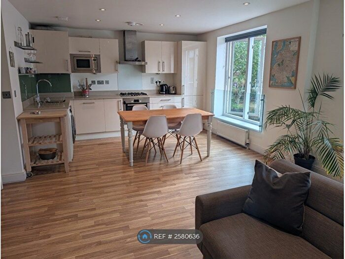 2 Bedroom Flat To Rent In Hackney, Hackney, E8