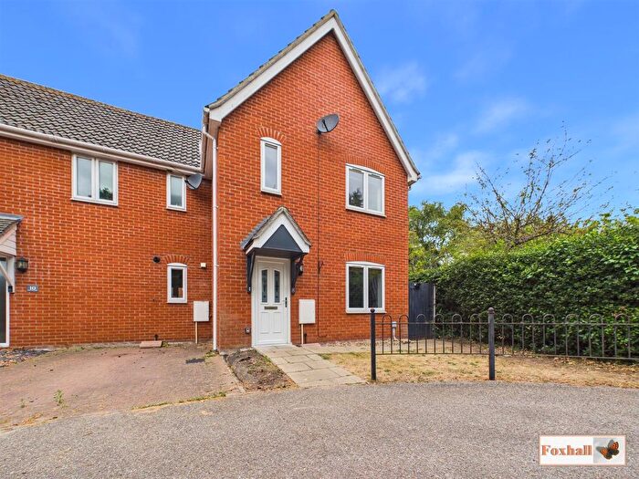 3 Bedroom Semi Detached House For Sale In Chancellor Walk, Ipswich, IP4