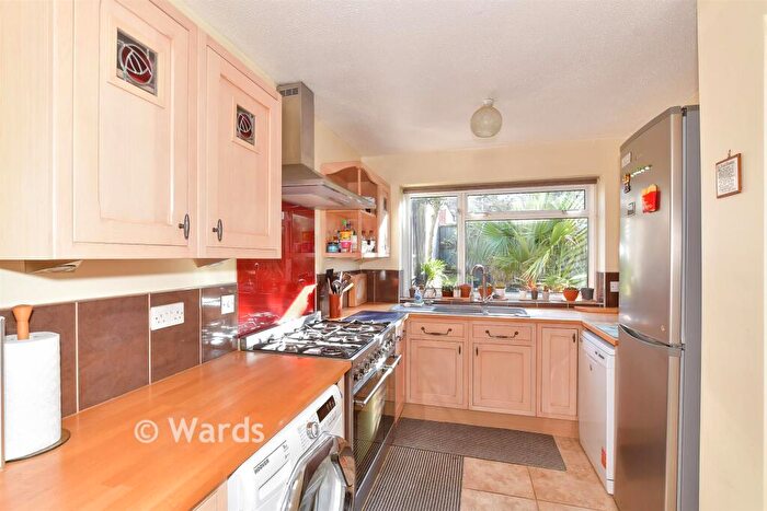 3 Bedroom Semi-Detached House For Sale In All Saints Close, Whitstable, Kent, CT5