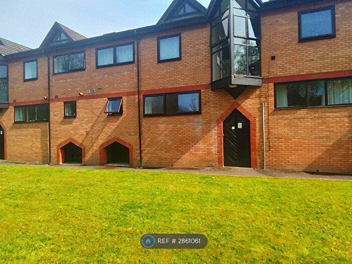 1 Bedroom Flat To Rent In Wessex Court, Southampton, SO19