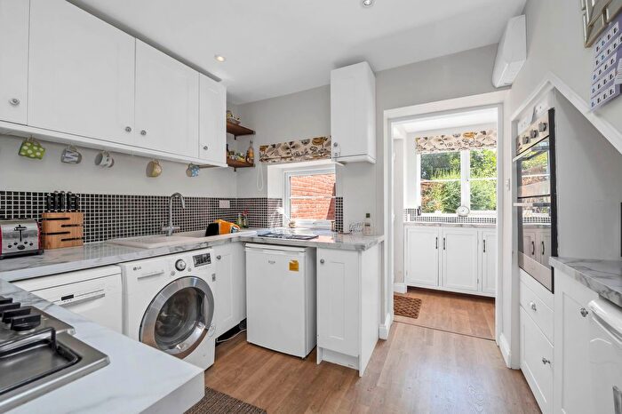 3 Bedroom Terraced House For Sale In The Street, Bury St. Edmunds, IP31