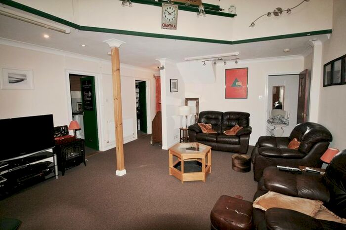 3 Bedroom Flat To Rent In Park Drive, Brightlingsea, Colchester, CO7