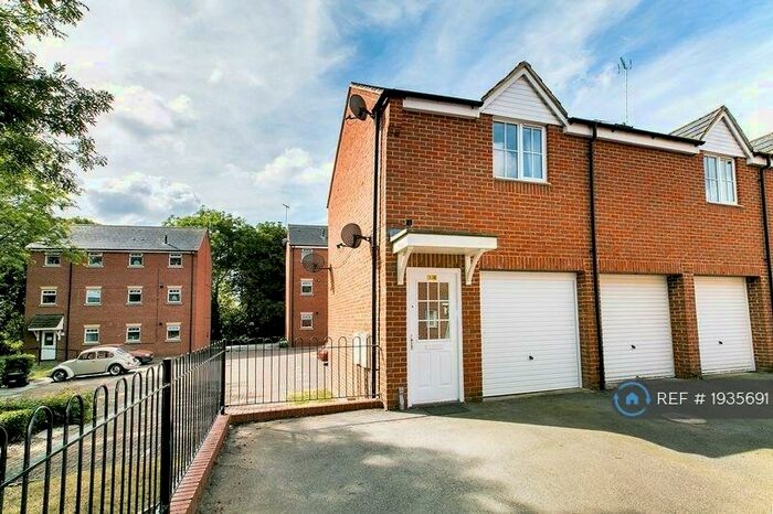 2 Bedroom Flat To Rent In Bletchley, Milton Keynes, MK3