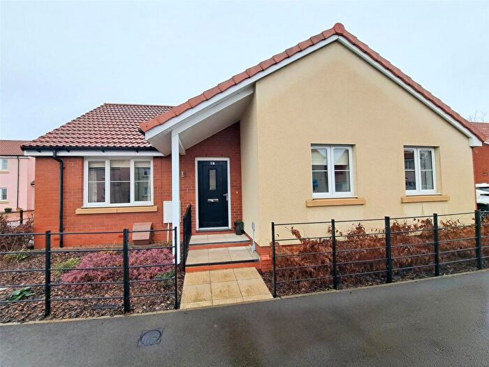 3 Bedroom Bungalow For Sale In Sedgemoor Close, Lympsham, Weston-super-Mare, Somerset, BS24