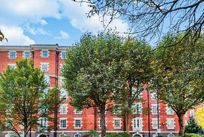 2 Bedroom Apartment To Rent In Grove End Road London, NW8