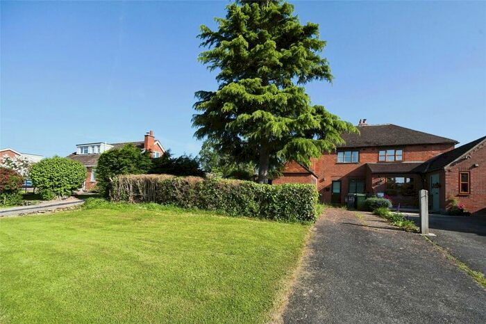 3 Bedroom Semi-Detached House For Sale In Church Lane, Aisthorpe, Lincoln, LN1