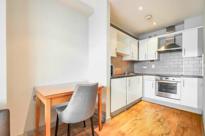 1 Bedroom Apartment To Rent In Belward St, Nottingham, NG1