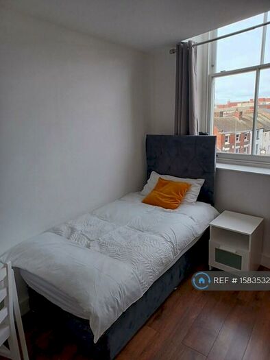 Studio To Rent In The Webberley, Stoke-On-Trent, ST1